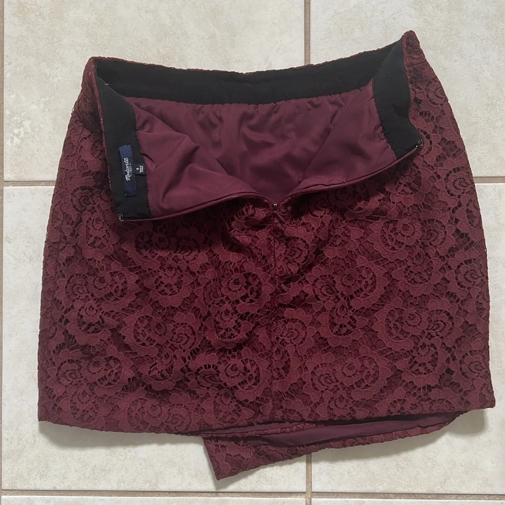 Madewell Burgundy Red Lace Mini Skirt with Asymmetrical Detail Women’s Size 4 - Picture 5 of 6